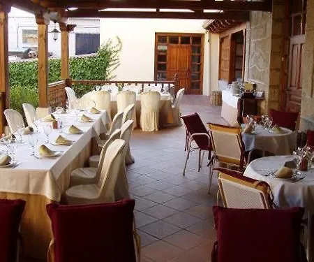 El Castrejon 3* סבררוס