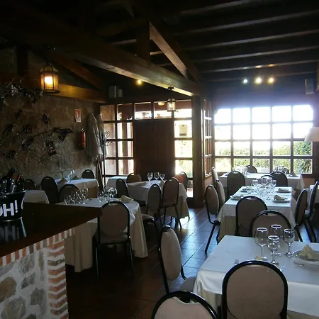 El Castrejon فندق