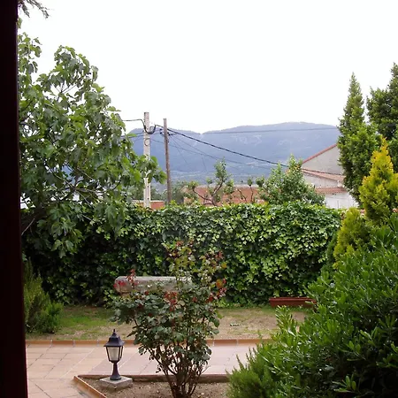 فندق El Castrejon ثيبريروس