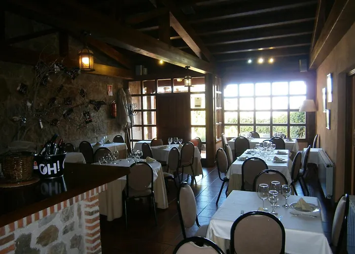 艾尔卡斯特雷洪酒店 酒店