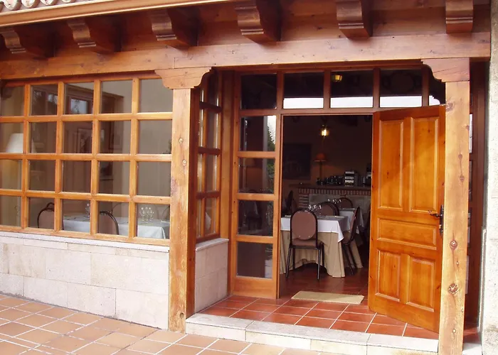 艾尔卡斯特雷洪酒店 酒店 塞夫雷罗斯