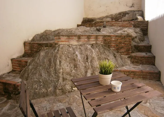 艾尔卡斯特雷洪酒店 酒店