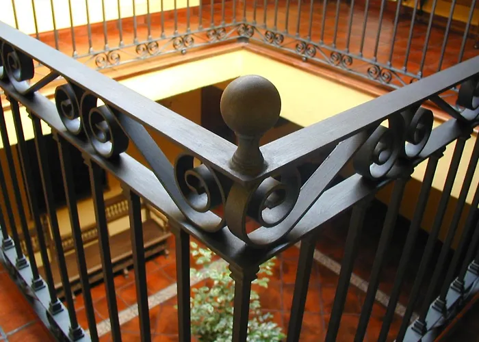 酒店 艾尔卡斯特雷洪酒店 3*